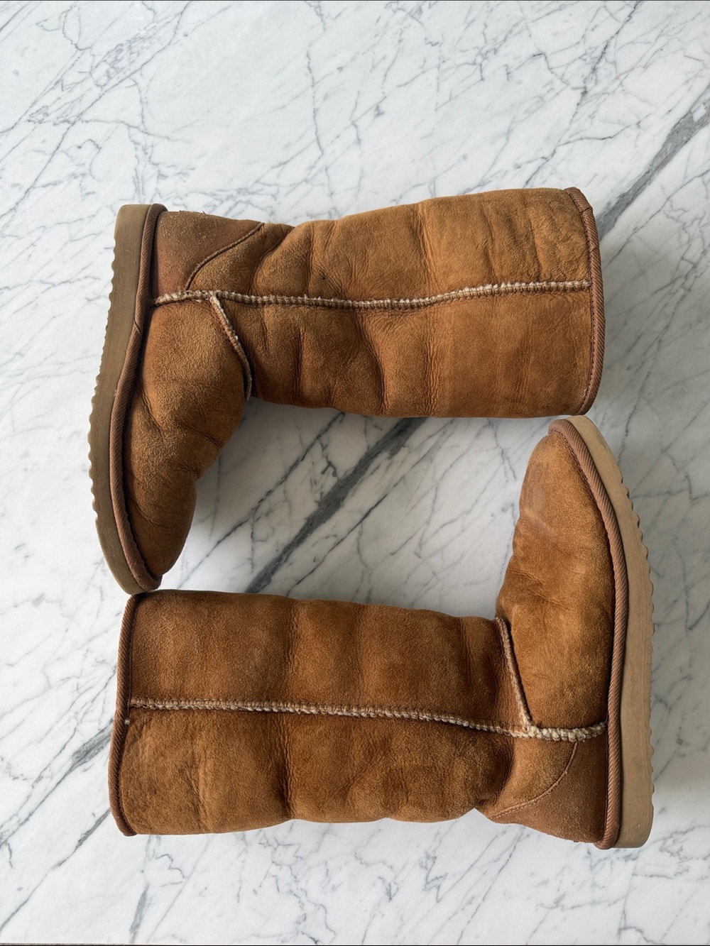 UGG
Classic Tall Boots Chestnut women’s size 8 - Picture 9 of 13